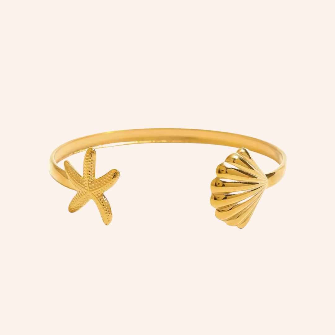 Seashell Cuff Bracelet in 18k Gold Plated