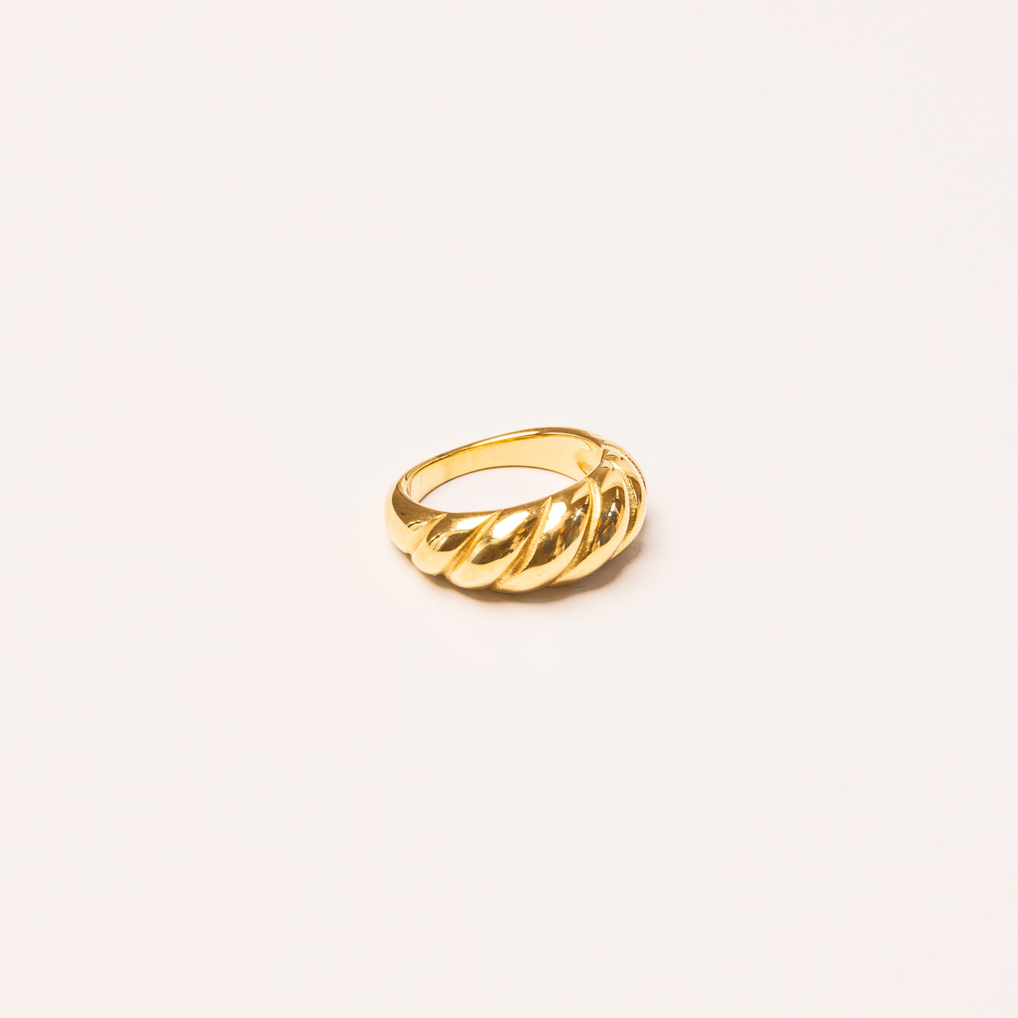 Croissant Ring in 14k Gold Plated