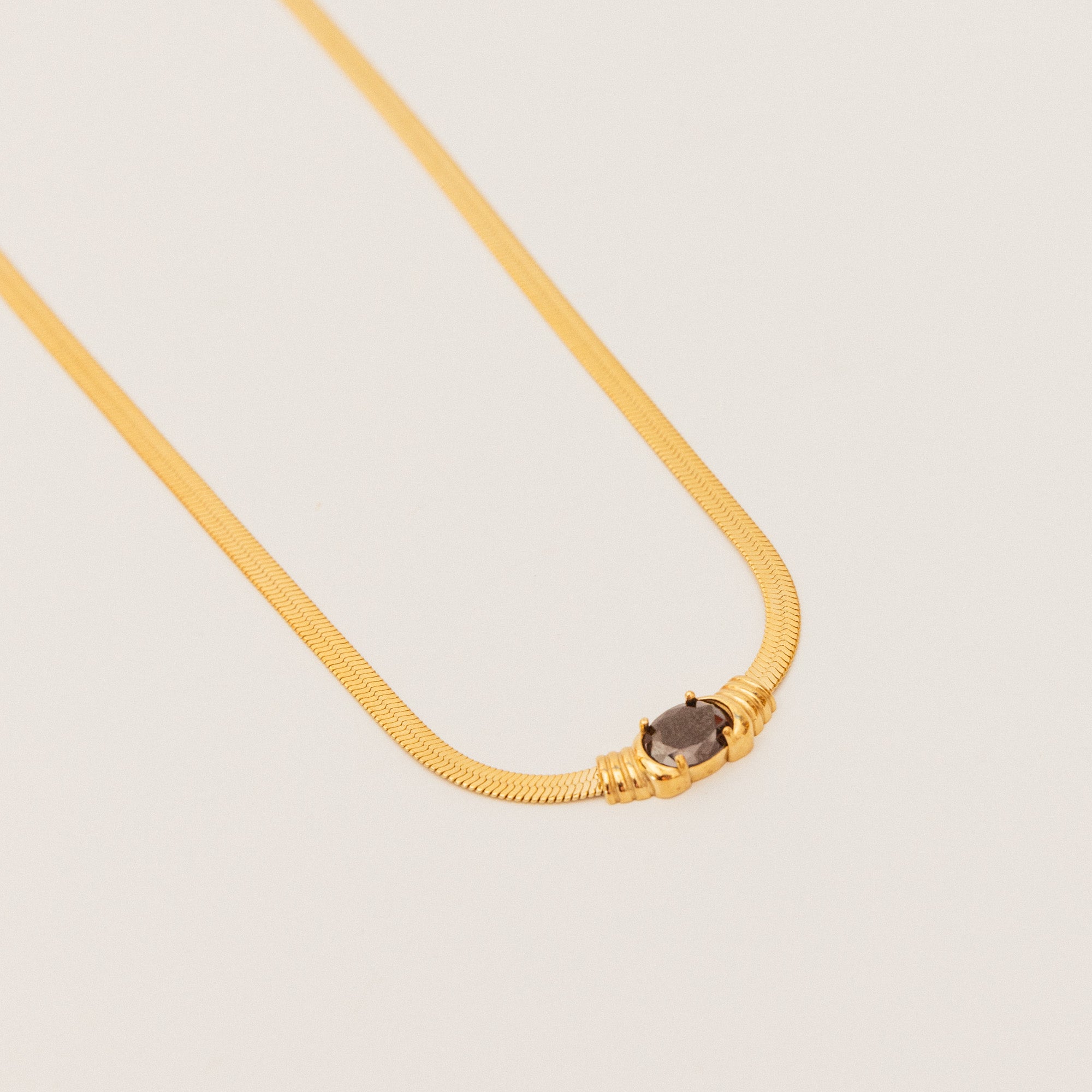 Bella Necklace in Onyx Stone