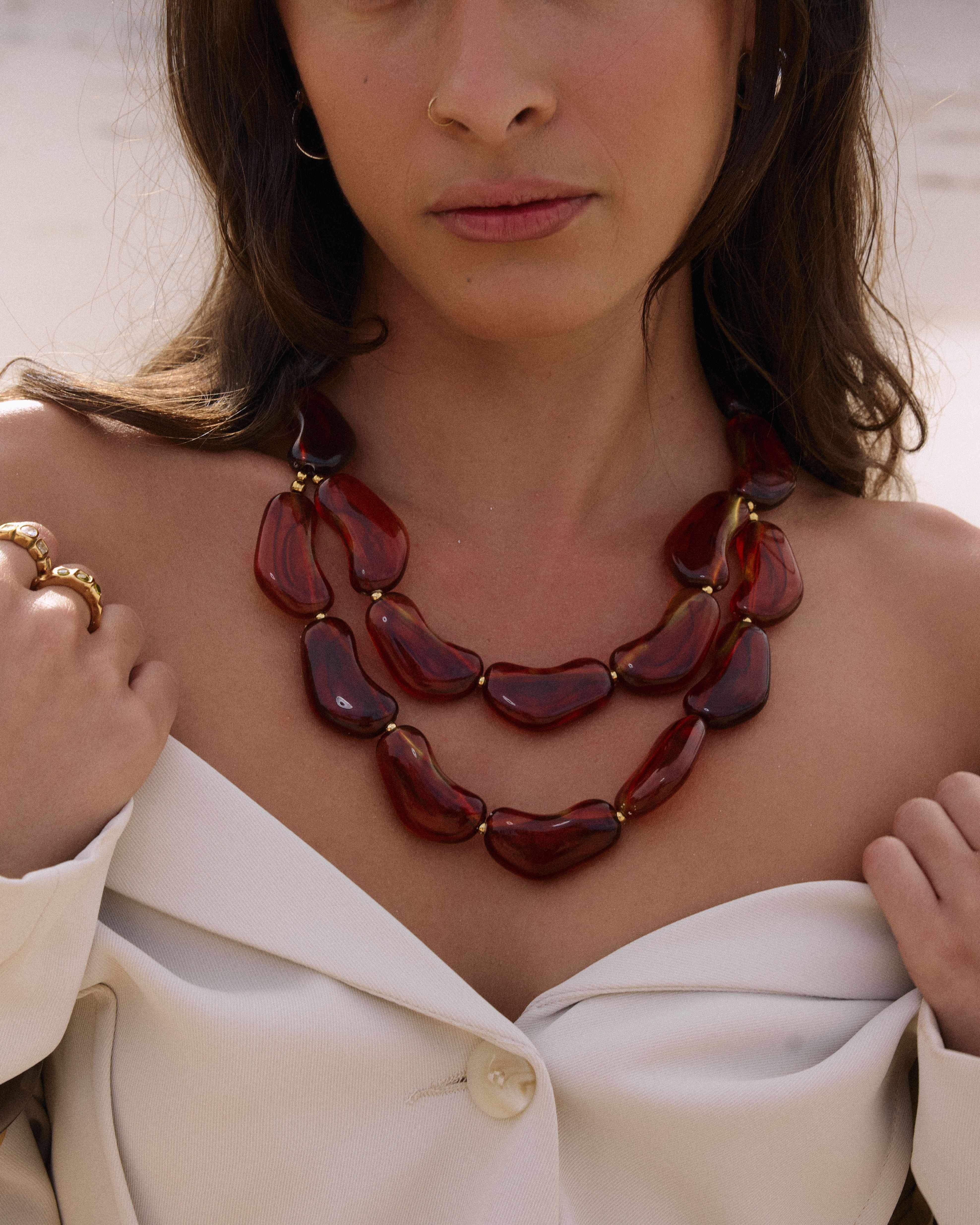 The Resin Double Layered Necklace in Amber