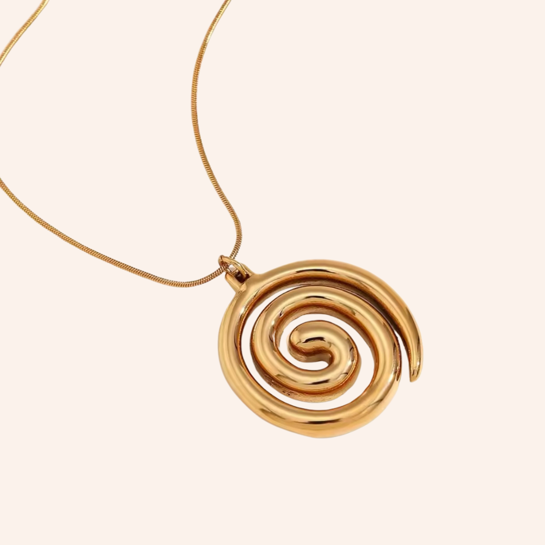 Mystic Necklace in 18k Gold Plated