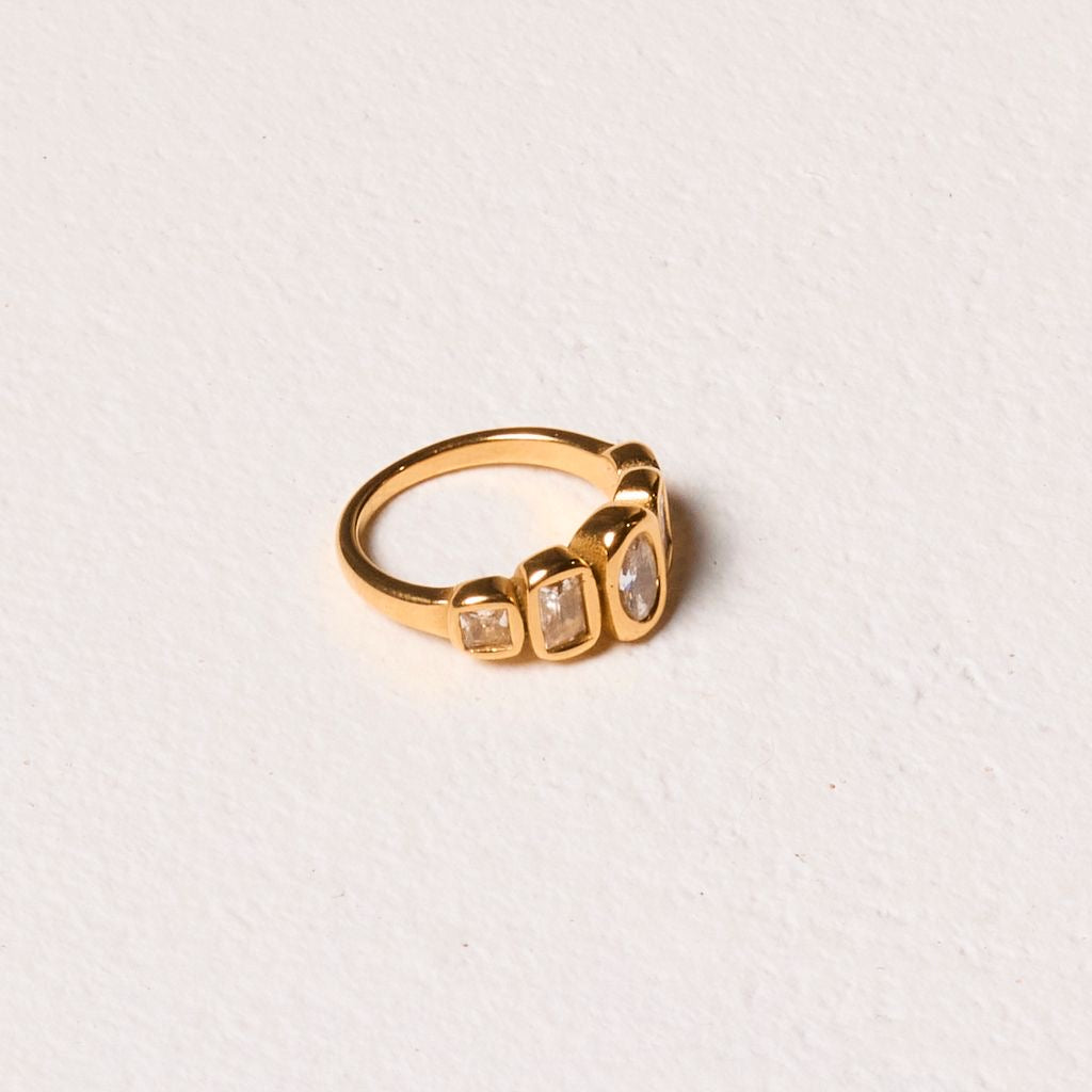 Heirloom Ring in 18k Gold Plated