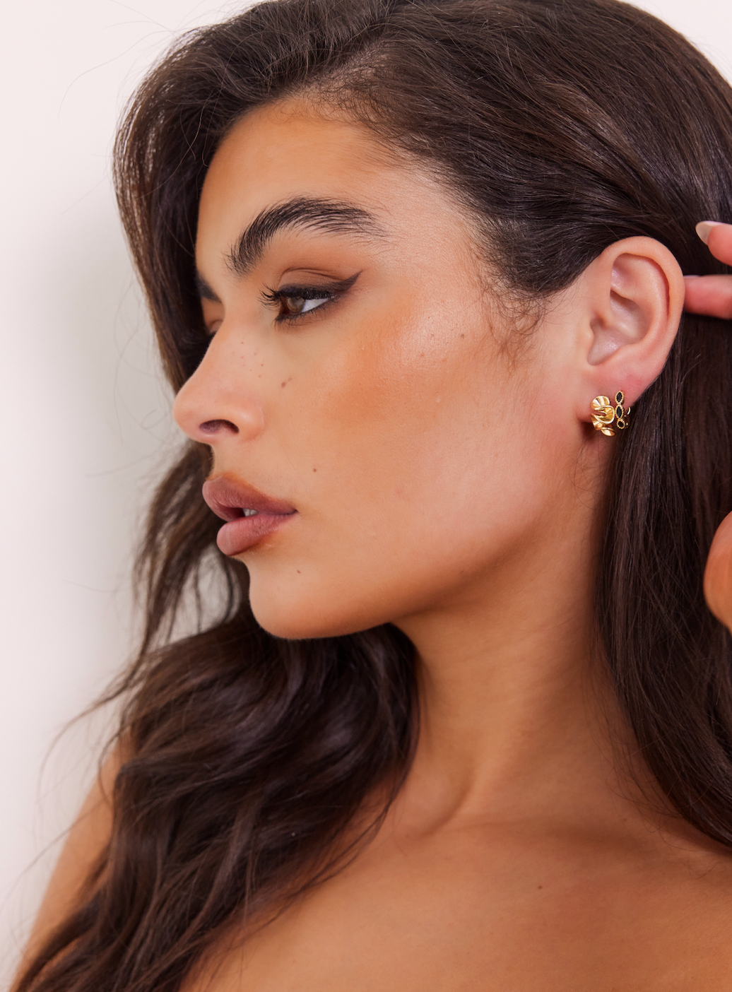 Teardrop Onyx Hoops in Gold